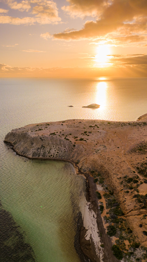 Sun Sets in Shark Bay