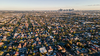 Melbourne city skyline from Hayes Park, Thornbury