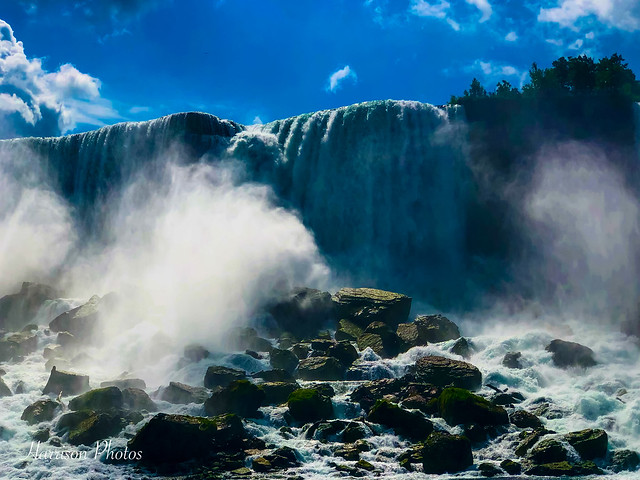 Niagara Falls on the Rocks