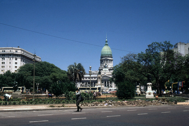 AR Buenos Aires (12-1999 JEKRC-26) Congreso - Found Photo