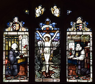 Crucifixion flanked by Joseph Hall and Sir John Cullum (AA Orr for AJ Dix, 1899)