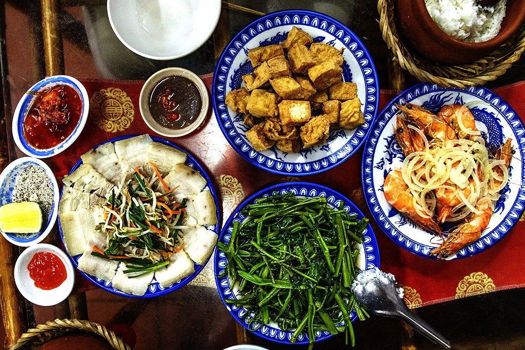 Meal at Com Nieu Rau Tap Tang on 8-17-22--Vung Tau copy