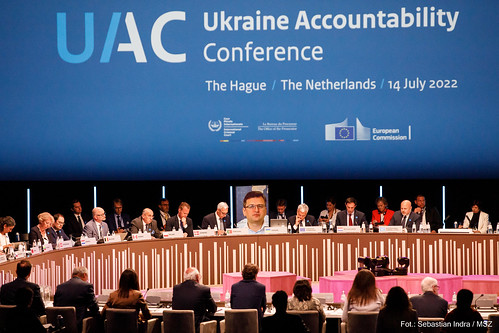 Minister spraw zagranicznych Zbigniew Rau brał udział w konferencji w Hadze poświęconej kwestii sprawiedliwości wobec sprawców zbrodni popełnianych w trakcie rosyjskiej agresji na Ukrainę.