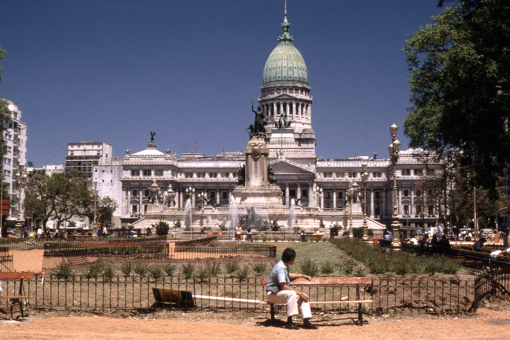 AR Buenos Aires (12-1999 JEKRC-31) Congreso - Found Photo