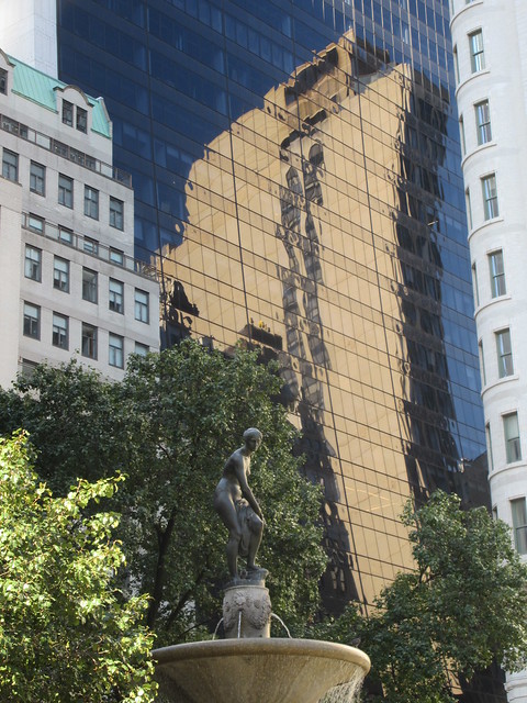 2022 Pulitzer Fountain Pomona Statue Near Plaza Hotel 6157