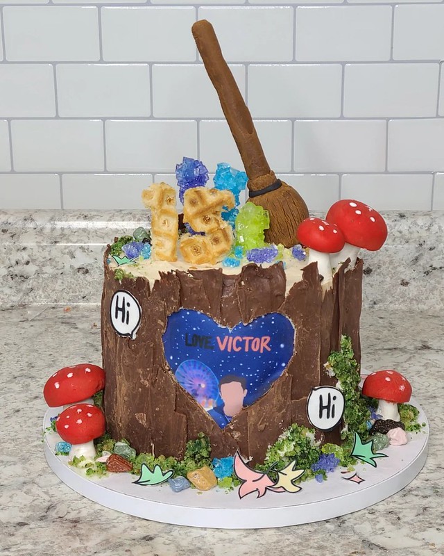 Cake by Danielle's Cake-tastic Creations LLC