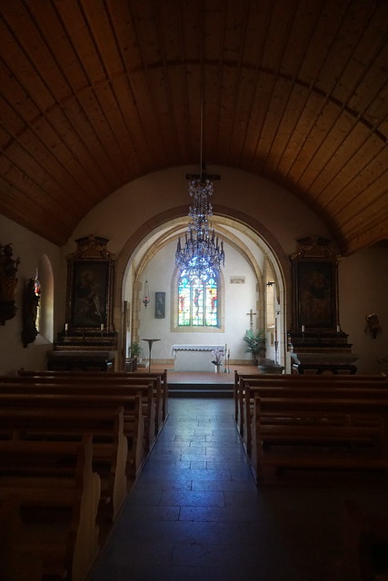 Eglise Saint-Pierre, Carignan-Vallon : Vue intérieure