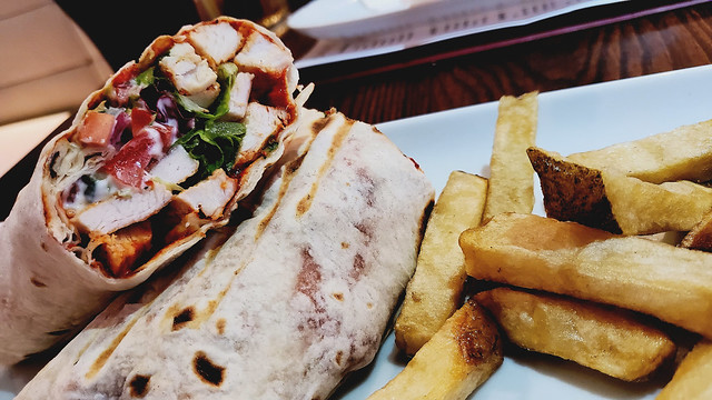 Chicken Tikka Wrap with Chips
