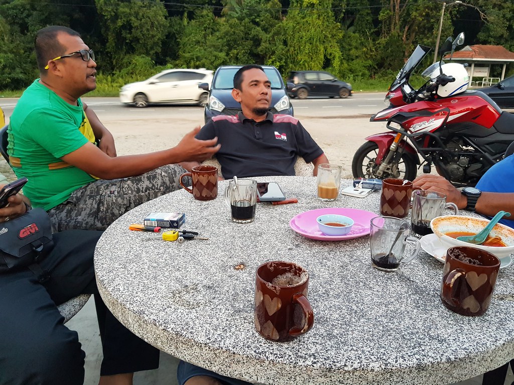 @ Keropok Lekor Oh Fatimah at Cherating Tanjung Tengah in 關丹 Kuantan