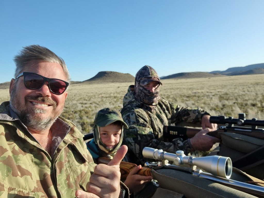 Father & child hunt @ Knoffelfontein in the Freestate