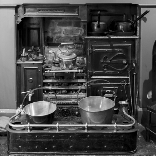 victorian kitchen | thwaites mills | leeds