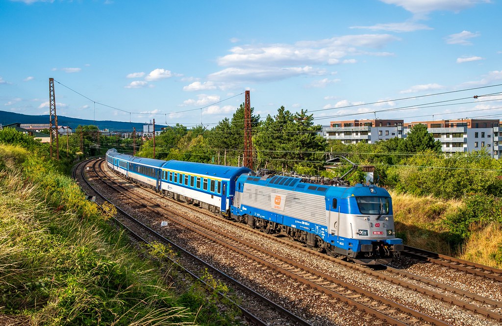 CD 380 003, Bratislava-Vinohrady | InterCity from Budapest t… | Flickr