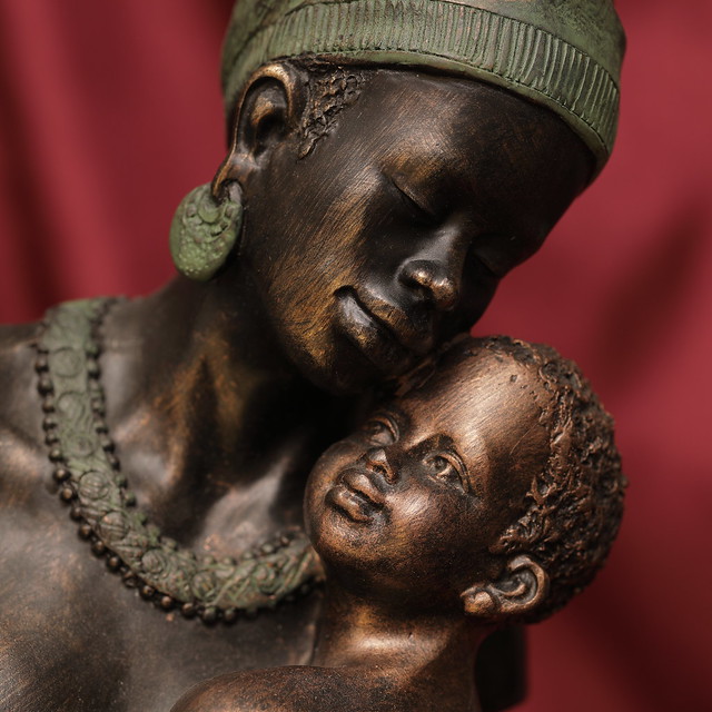 Bust Statue of Mother and Child