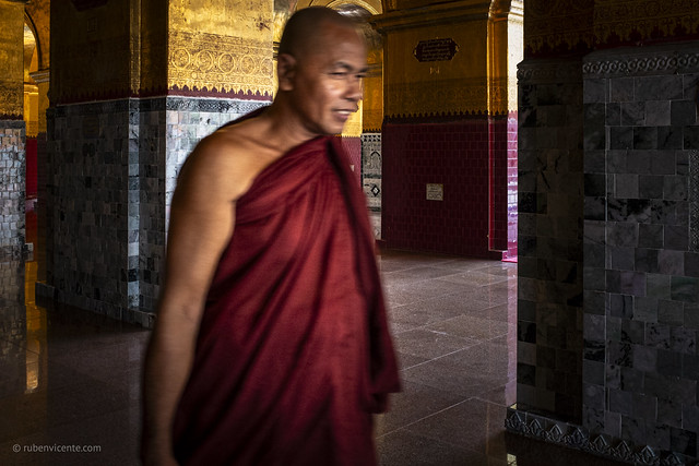 Buddhist monk walking at Mahamuni Paya