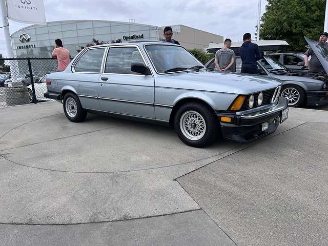 BMW E21 (1)
