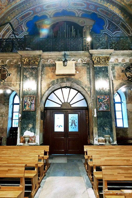 Внутри церкви Св. Марии Драперис