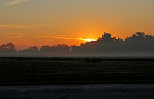 sunrise sunrisephotography cloudsandsky cloudsandsun fog indiana lindenindiana sunrisecolors