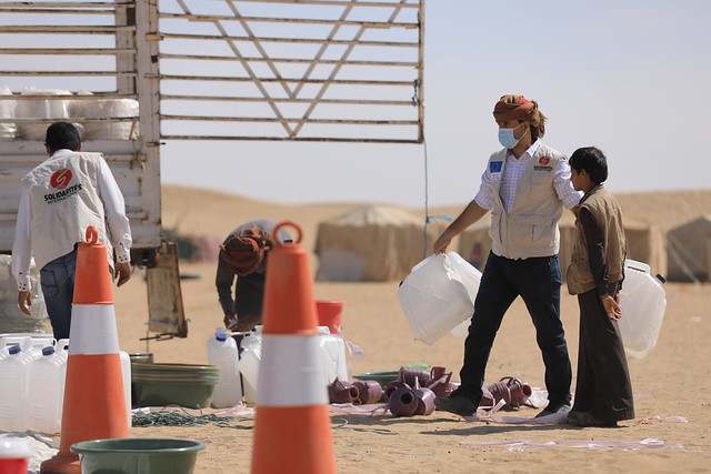 Responding to the urgent needs of displaced people in Yemen