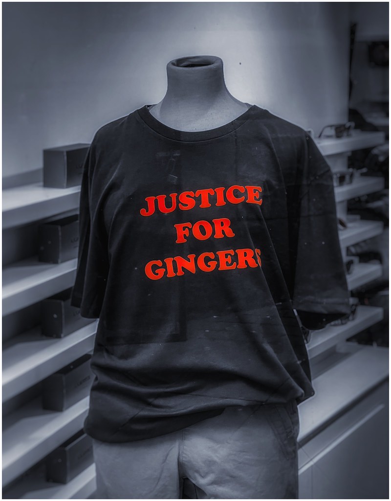 justice-for-gingers-shop-display-in-edinburgh-fotofling-scotland