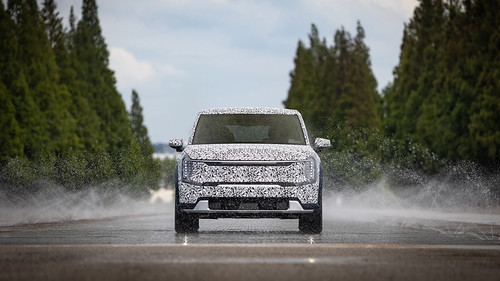 Kia EV9 realiza últimos ensaios técnicos antes da estreia