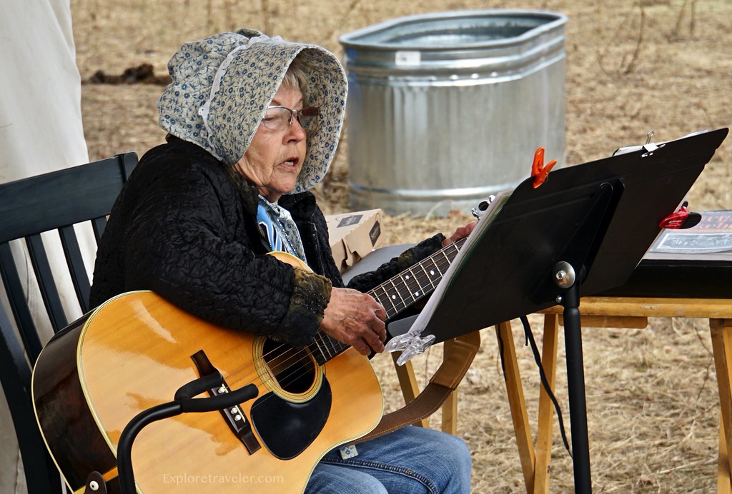 Old fashioned singing in Fairbanks Alaska