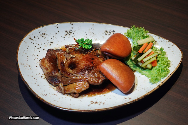 the vee by teochew kitchen braised pork