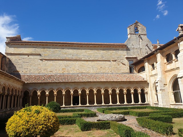 Claustro del Monasterio de San Andrés de Arroyo