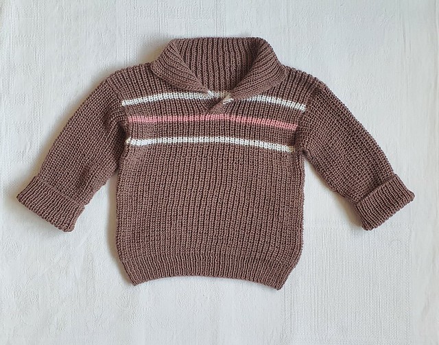 Knitted sweater for kids or toddlers