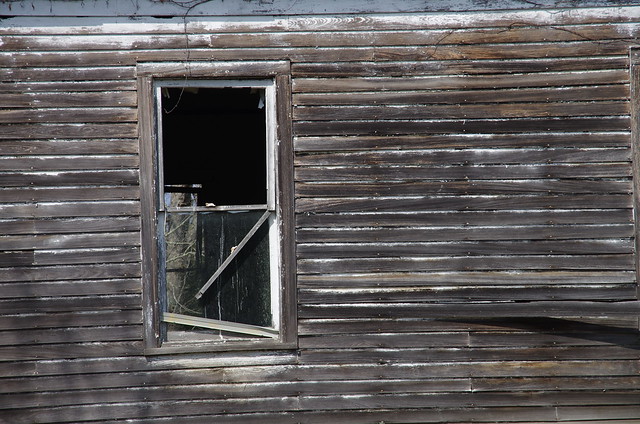 Abandoned farmhouse near Flemmingsburg, Kentucky
