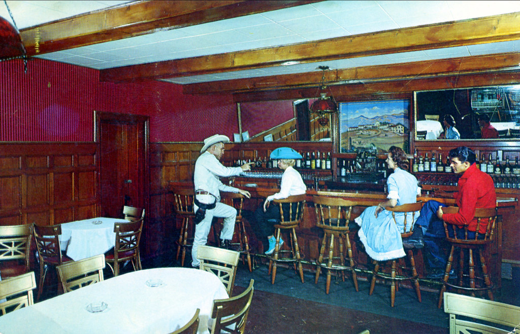 Royal Road's Victorian Room Cocktail Bar Nogales AZ