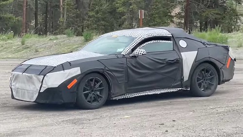 Ouça bater o coração V8 do novo Ford Mustang