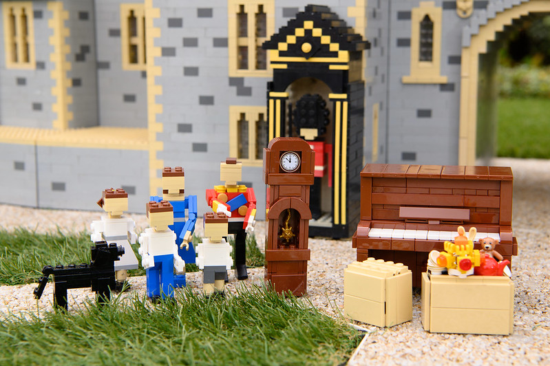 LEGO Windsor Royal Removal