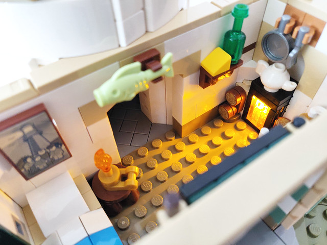 LEGO Ideas Motorized Lighthouse (21335)