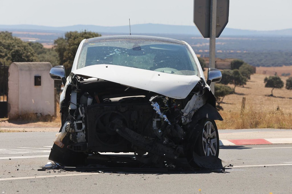 Accidente de tráfico en la carretera DSA-310. Fotografía. JOTA.  (7)