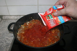 20 - Add tomatoes / Tomaten hinzufügen