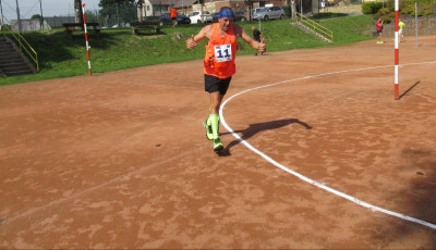 Lupenický půlmaraton vyhrál Hradecký a Nováková. Ještětický běh přeložen na 28. září