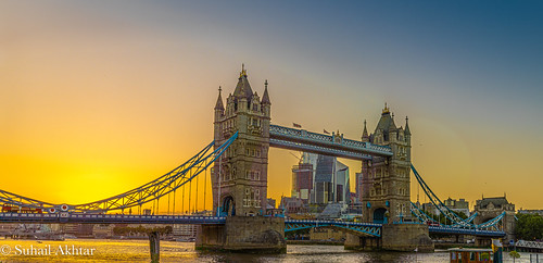 towerbridge london england unitedkingdom sunset light bridge water thames
