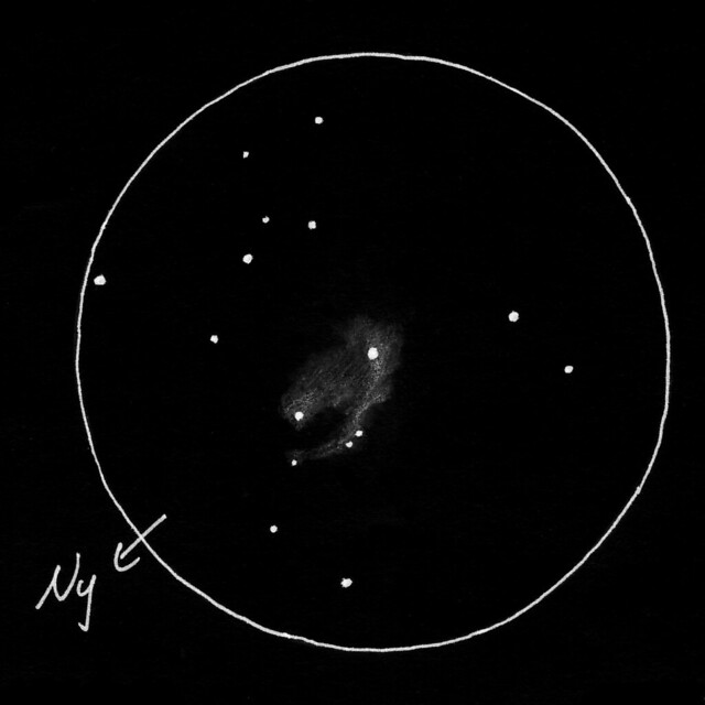 VCSE - Az NGC 281 itt bemutatott rajzát és leírását is Fröhlich Viktória készítette el: 