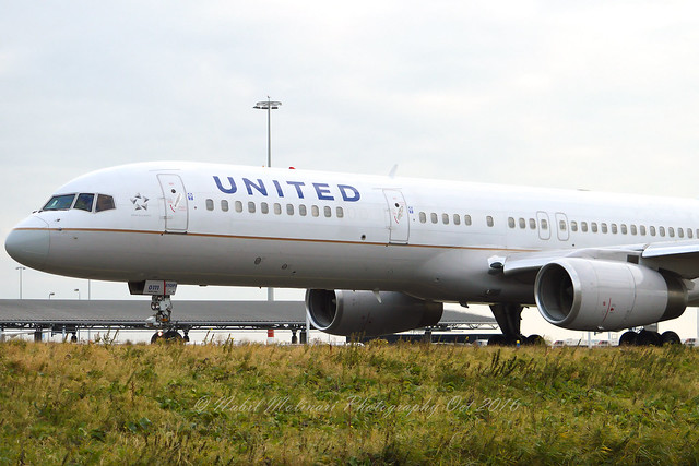 United Airlines N57111 Boeing 757-224 Winglets cn/27301-652 