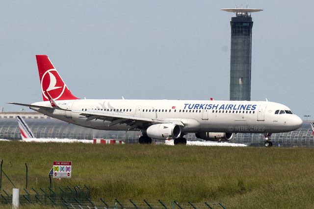 TC-JSM | Turkish Airlines | Airbus A321-231(WL) | CN 5689 | Built 2013 | CDG/LFPG 18/05/2022