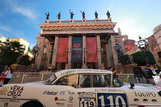 Teatro Ju†rez y la llegada de La Carrera Panamericana