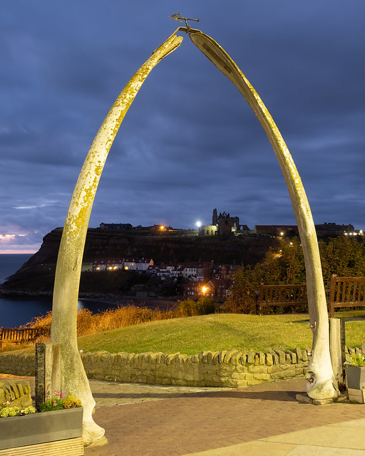 Whitby Whalebone Arch at sunrise (1 of 9)