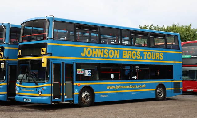 Johnson Bros (Tours), Worksop S838 BWC inbetween duties at Hodthorpe depot.