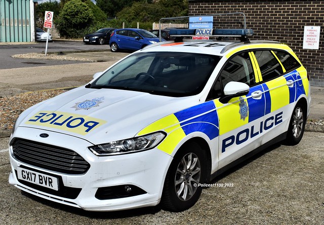 Sussex Police Ford Mondeo GX17 BVR