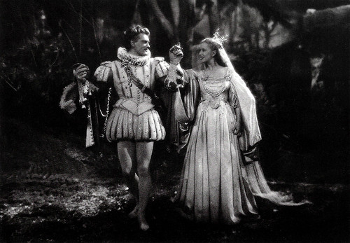 Jean Marais and Josette Day in La Belle et la bête (1946)