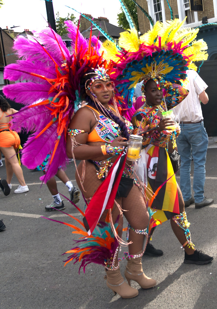 DSC_6365a Notting Hill Caribbean Carnival London Mas Players Parade Participant Performers Exotic Colourful Showgirl Costume with Ostrich Feathers Monday August 29 2022 Beautiful Stunning Girls