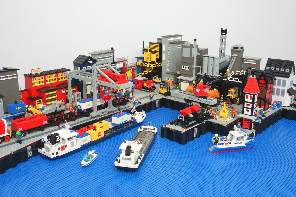 LEGO 12 Volt River Port – Overview