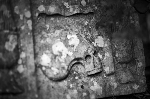 memento mori, St. Bride's church yard | by vhines200