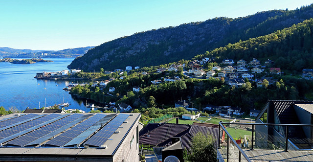 Bergen - Kjøkkelvik and Skålevik along the Byfjord