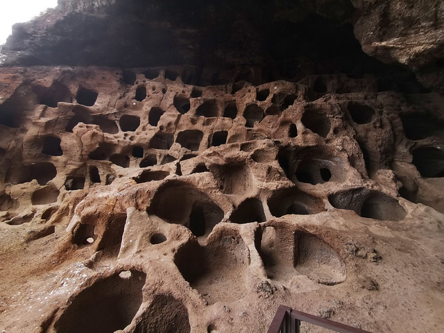cámaras o silos del granero yacimiento arqueológico Cenobio de Valerón Montaña del Gallego Santa María de Guía de Gran Canaria 02